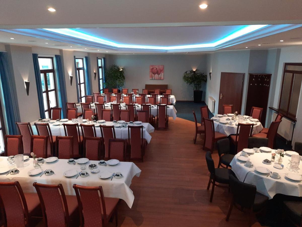קלופנבורג Hotel Schloemer מראה חיצוני תמונה