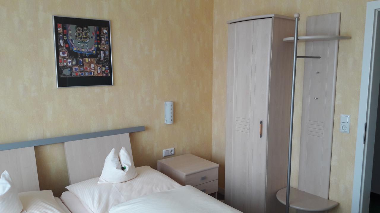קלופנבורג Hotel Schloemer מראה חיצוני תמונה