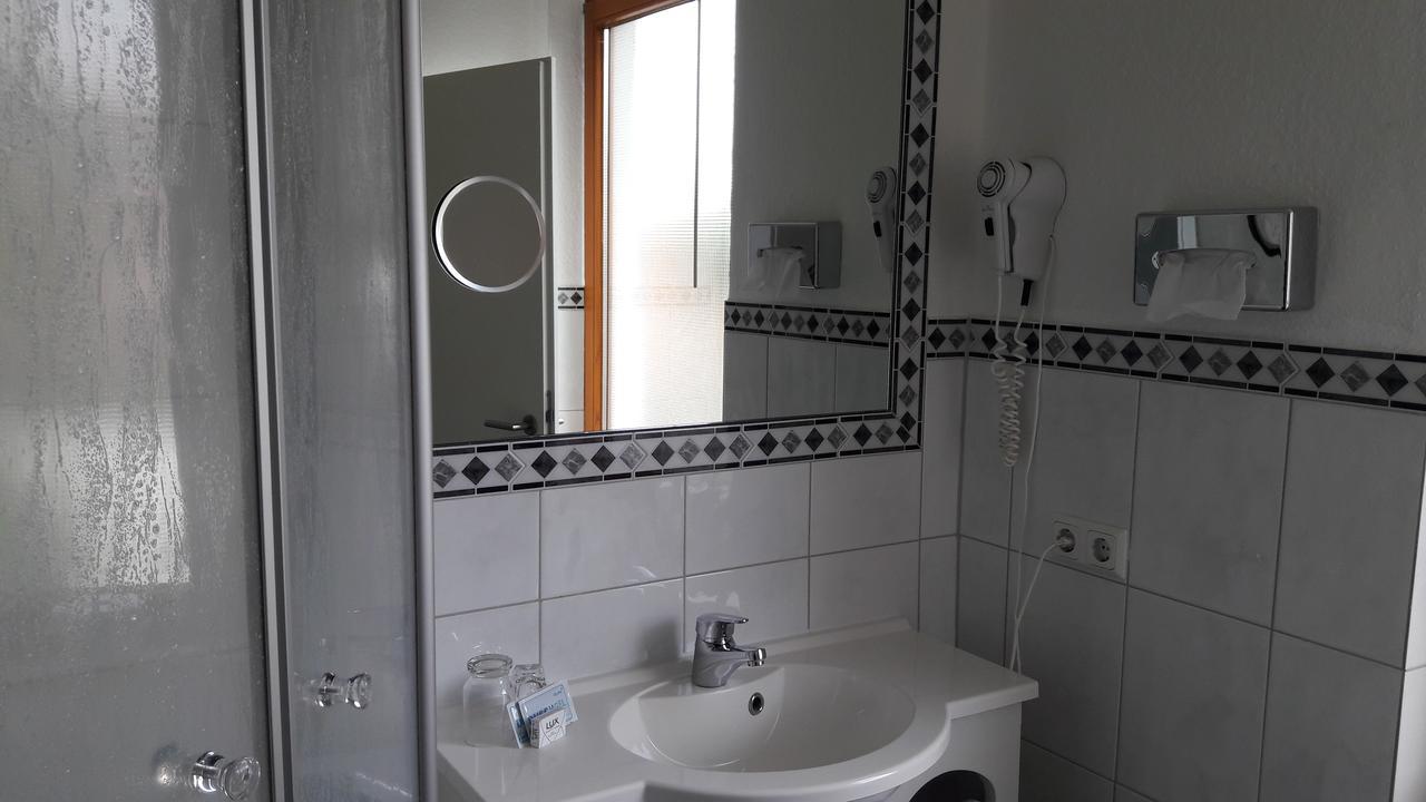 קלופנבורג Hotel Schloemer מראה חיצוני תמונה